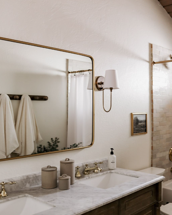 Styling Art in the Bathroom - Featuring @sosimplyjessica, @oakandmarsh, @_thefergusonhome and @halfway_wholeistic